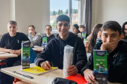 Yıldırım’da plastiğe fren: 31 okula arıtma, 32 bin öğrenciye matara