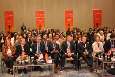 Dünyanın önde gelen akademisyenleri bir araya getiren sempozyum Malatya'da yapıldı