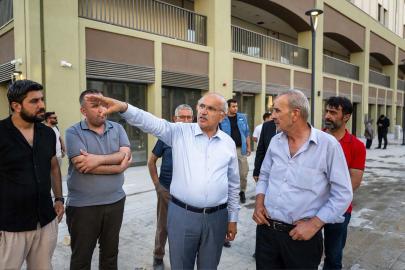 Malatya Büyükşehir Başkanı Er çarşı merkezinde incelemelerde bulundu