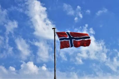 Norveç vatandaşlık şartlarını sıkılaştırıyor