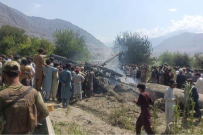 Pakistan'da askeri helikopter düştü: Kurtulan olmadı