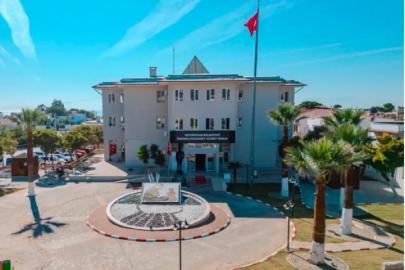 Seferihisar Belediyesi'ne rüşvet operasyonunda 6 şüpheli gözaltına alındı