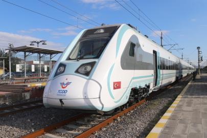 Milli Elektrikli Tren Halkalı-Uzunköprü hattında hizmete başladı