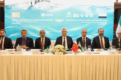 Bakan Bolat, Halep'te Türk ve Suriyeli iş insanlarıyla bir araya geldi