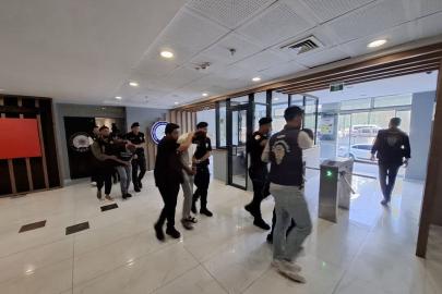 Bursa merkezli yatırım vaadiyle dolandırıcılık operasyonu: 8 tutuklama