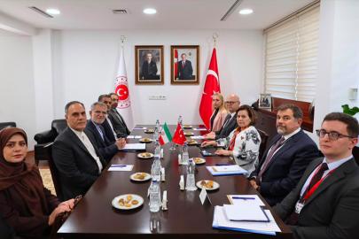 Dışişleri Bakan Yardımcısı Ekinci, İranlı mevkidaşı Taghanaki ile görüştü