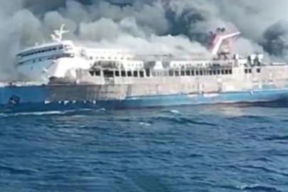 Endonezya'da yolcu feribotunda yangın: 5 ölü, 41 kayıp