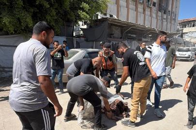 Gazze'de belediye polis merkezine saldırı: 9 şehit 15 yaralı