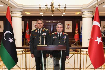 Genelkurmay Başkanı Bayraktaroğlu Libya Genelkurmay Başkanı ile görüştü