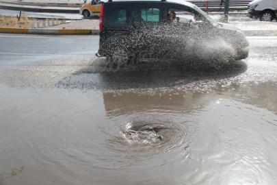 İstanbul’da sağanak yağış kazalara yol açtı