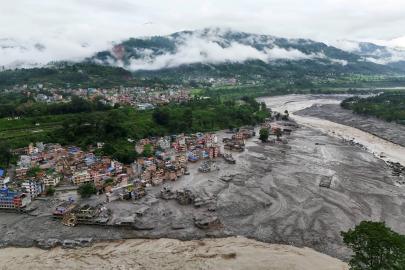 Nepal'deki sel felaketinde can kaybı 270'e yükseldi