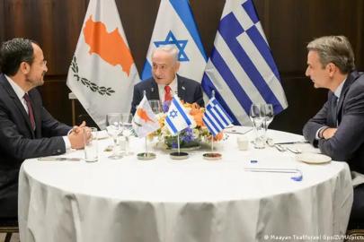 Rum basınından GKRY yönetimine tepki: Hangi kritik bölgeler israile satıldı? 