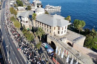 Yeşilay Yarı Maratonu, yüzlerce kişinin katılımıyla gerçekleşti
