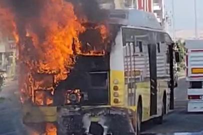 Diyarbakır’da belediye otobüsü alev alev yandı