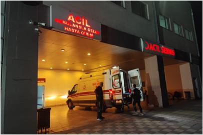 Düğün salonu çıkışında bıçaklı kavgada 2 kişi yaralandı