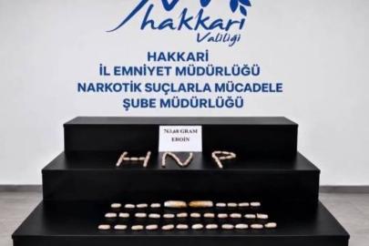 Hakkari'de İran uyruklu 2 şüphelinin midesinden 763 gram eroin çıktı
