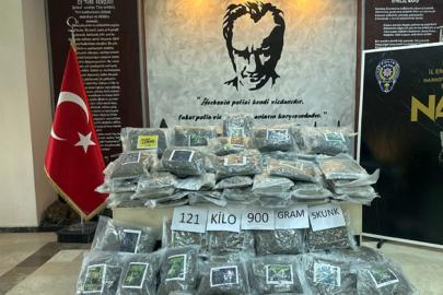 Hamzabeyli Sınır Kapısı’nda tırda121 kilogram skunk ele geçirildi