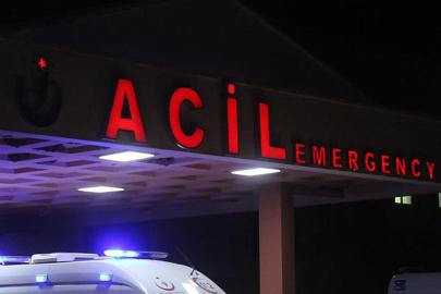 Şanlıurfa'da tır'a çarpan minibüste 2 kişi hayatını kaybetti.