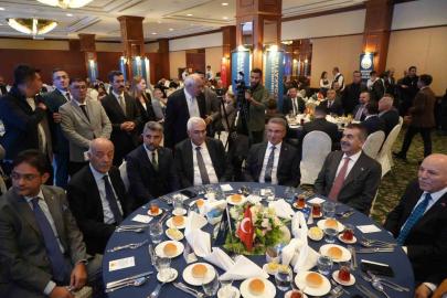 Bakan Tekin: "Ortak akıl arayışı beni mutlu etti"